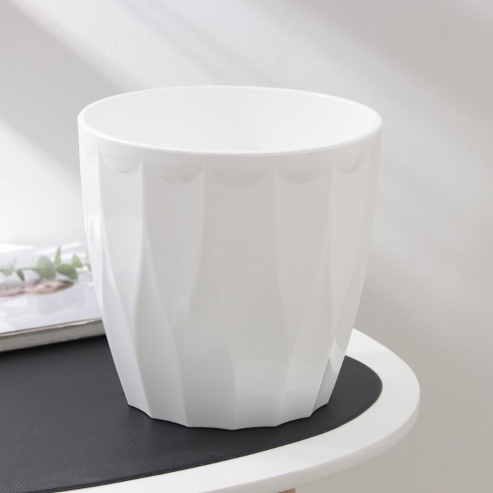 Кашпо для цветов со вставкой &laquo;Флюте&raquo;, 4,5 л, d=20 см, h=20 см, цвет белый