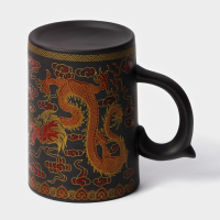 Кружка керамическая с крышкой и ситом &laquo;Золотой дракон&raquo;, 350 мл