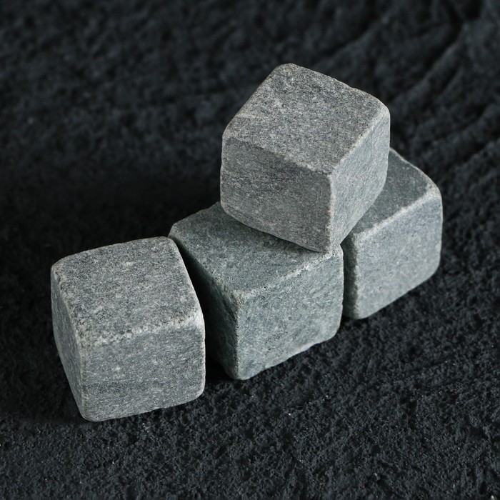 Новый год. Камни для виски в деревянной шкатулке &laquo;В поиске приключений&raquo;, 4 шт