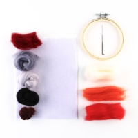 Валяние из шерсти на новый год. Живопись шерстью на пяльцах &laquo;Снегирь на рябине&raquo;, 10 &times; 10 см