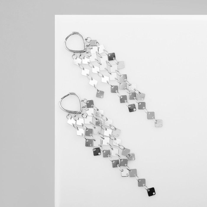 Серьги висячие &laquo;Вечеринка&raquo; грани, цвет серебро