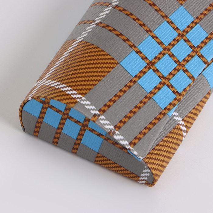 Футляр для очков на магните, длина 16 см, цвет коричневый/голубой