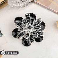 Брошь &laquo;Цветок&raquo; астры, цвет чёрный в серебре