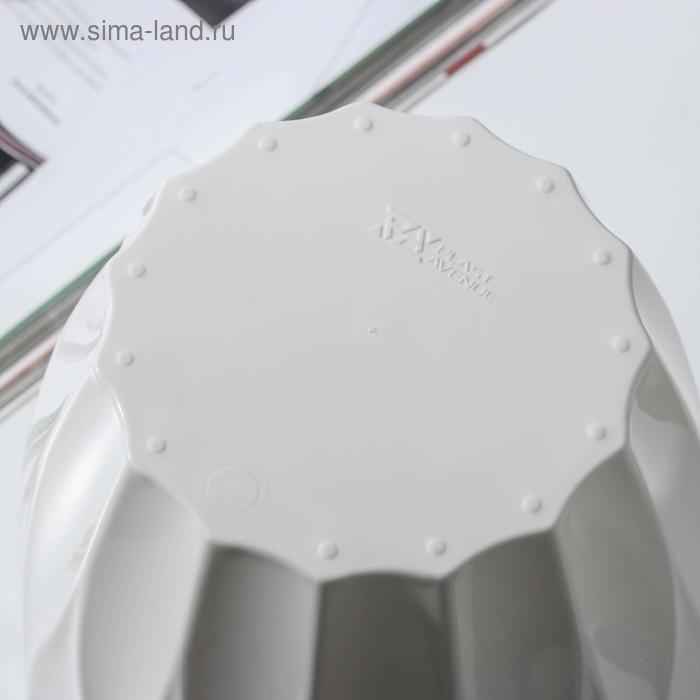 Кашпо для цветов со вставкой &laquo;Флюте&raquo;, 1,9 л, цвет белый