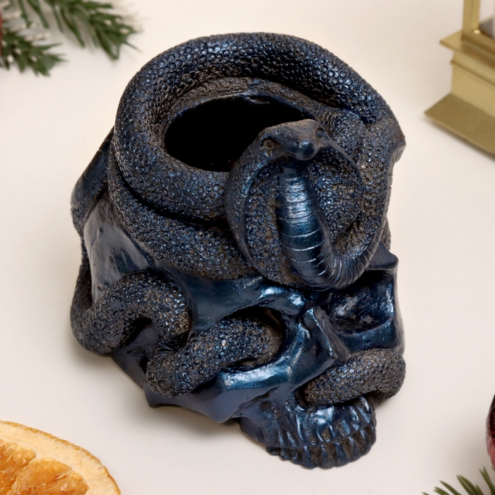 Новый год. Символ 2025. Подсвечник новогодний Новый год. Символ 2025. Подсвечник новогодний "Змея на черепе" синий лунный, 11х10х8см