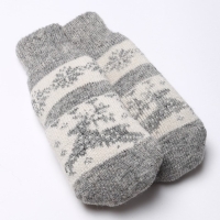 Новый год. Варежки женские шерстяные &laquo;Олень со снежинкой&raquo;, цвет светло-серый/белый, размер 20-22