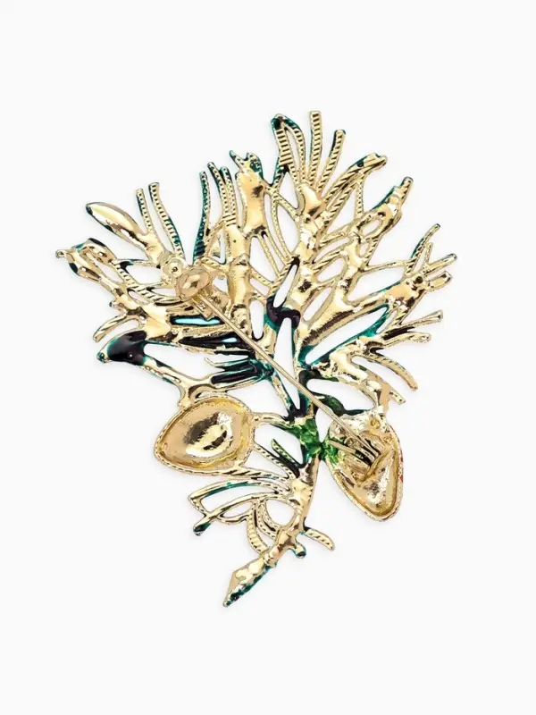 Брошь "Кедровая веточка", цвет коричнево-зелёный в золоте