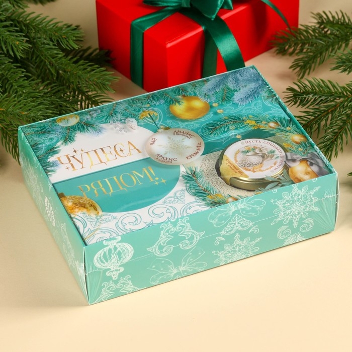 Подарочный набор &laquo;Чудеса рядом&raquo;: чай чёрный со вкусом шоколада 50 г., арахис в шоколаде 100 г., ананас в шоколаде 100 г., крем-мёд с хлопком 120 г.