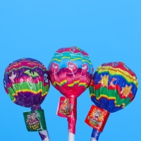 Карамель на палочке в наборе с подарком "Лизунец MAXI Приколисты", 112 г Карамель на палочке в наборе с подарком "Лизунец MAXI Приколисты", 112 г