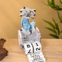 Календарь настольный "Полосатый кот" дерево 7х4х14 см, цв.  серо-голубой