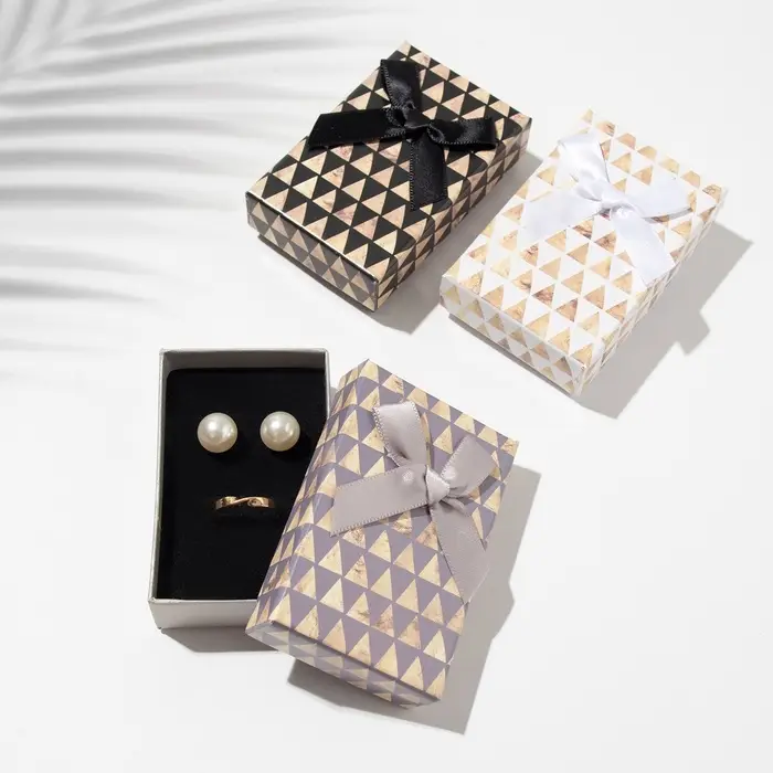 Коробочка подарочная под набор &laquo;Треугольники&raquo;, 5&times;8 (размер полезной части 4,8&times;7,8 см), цвет МИКС