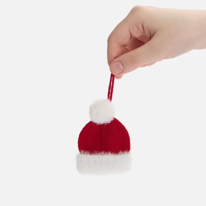 Подвеска на елку &laquo;Вьюшка&raquo;, шапочка, красная