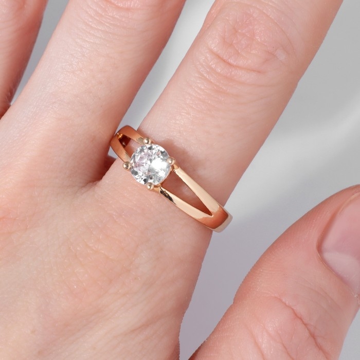 Кольцо «Классика» кристалл минималистичный, цвет белый в золоте, безразмерное Кольцо «Классика» кристалл минималистичный, цвет белый в золоте, безразмерное