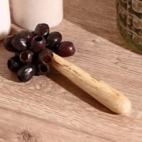 Сувенирный музыкальный инструмент "Маракас" 15х9х9 см