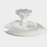 Подставка для тортов и десертов фарфоровая Magistro &laquo;Лакомка&raquo;, d=30 см
