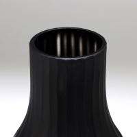 Ваза для цветов &laquo;Эрика&raquo; из черного стекла 29 х 17 х 17 см