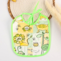 Нагрудник из нетканого полотна с ПВХ покрытием &laquo;Мультики&raquo;, цвет зеленый, р-р. 20х22см