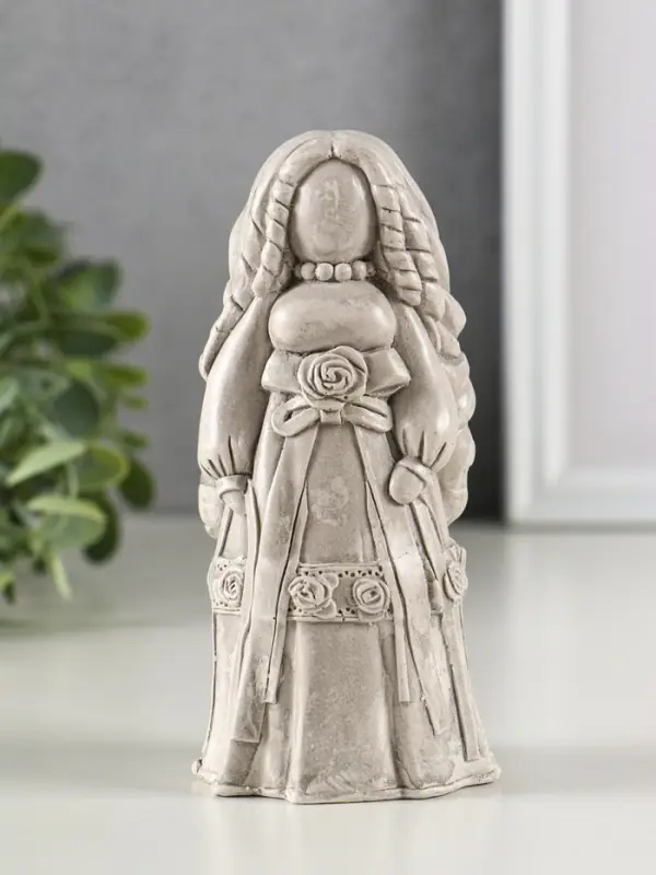 Фигура гипс "Берегиня Манилка" 13х6 см, под камень