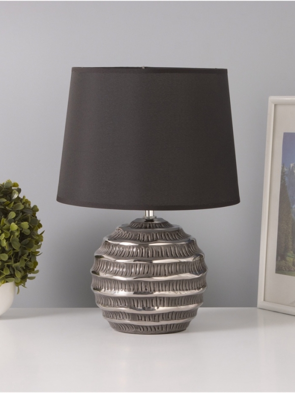 Настольная лампа "Бетти" 1х15Вт Е14 серебро 25х25х36см