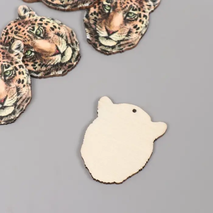 Декор для творчества дерево "Леопард" 3,9х3,3х0,3 см