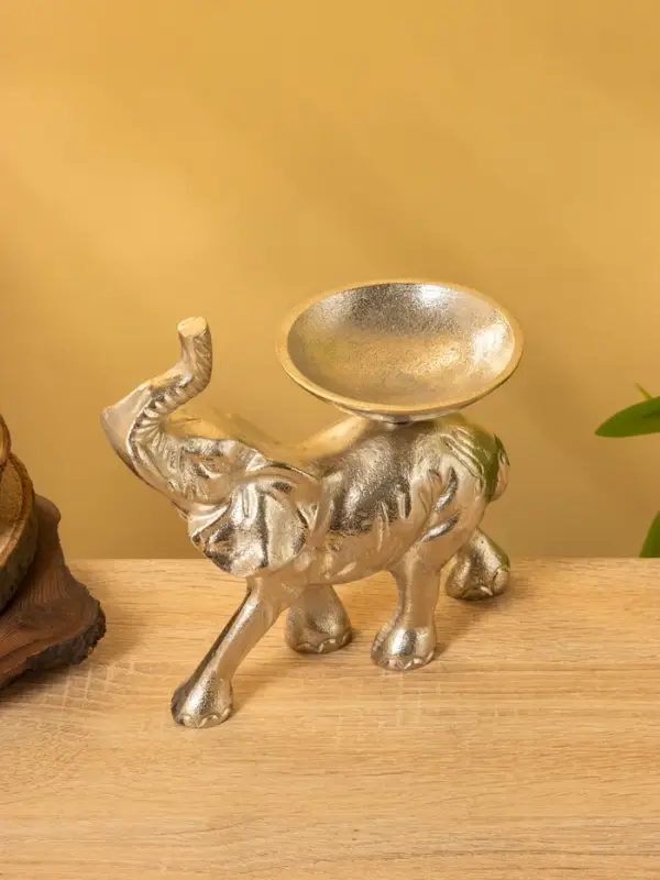 Подсвечник &laquo;Слон&raquo;, 10&times;17&times;19 см, алюминий