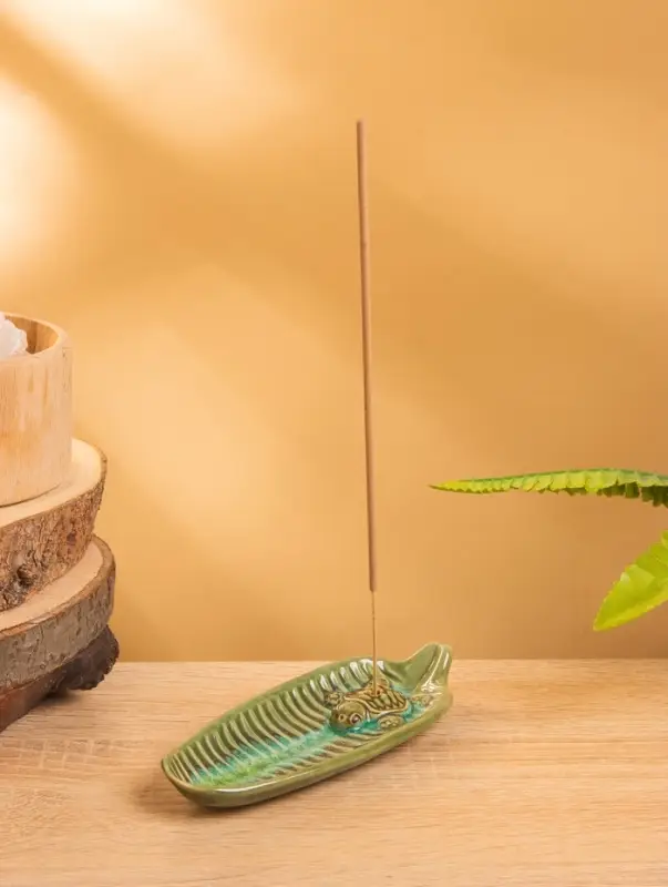 Подставка под благовония "Черепашонок на листе" керамика, цв. МИКС, 15х6х2 см