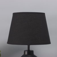 Лампа настольная "Луиза" 1х40Вт Е27 черный/белый 25х25х38,,5см Лампа настольная "Луиза" 1х40Вт Е27 черный/белый 25х25х38,,5см