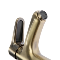 Смеситель для раковины Accoona A96111С, 1-рычажный, силумин, картридж 35мм, цвет "бронза" Смеситель для раковины Accoona A96111С, 1-рычажный, силумин, картридж 35мм, цвет "бронза"