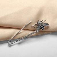 Булавка &laquo;Пчела&raquo; со стразами, 5,5см, цвет чёрно-белый в серебре