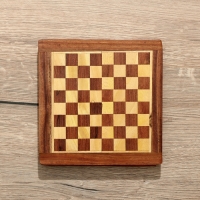 Шахматы магнитные 20,5х20,5х3,5 см, дерево шишам Шахматы магнитные 20,5х20,5х3,5 см, дерево шишам