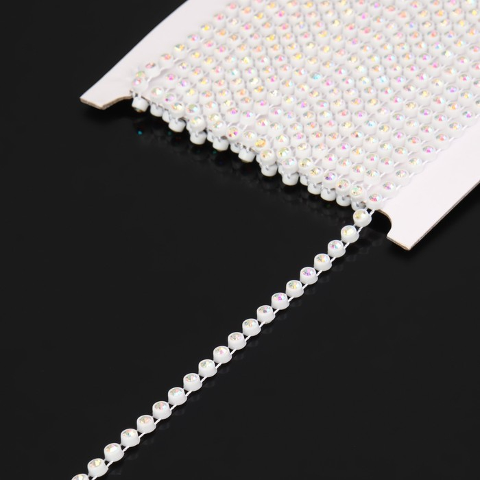 Стразы на нитях, с голографией, 4 мм, 9 ± 1 м, цвет белый Стразы на нитях, с голографией, 4 мм, 9 ± 1 м, цвет белый