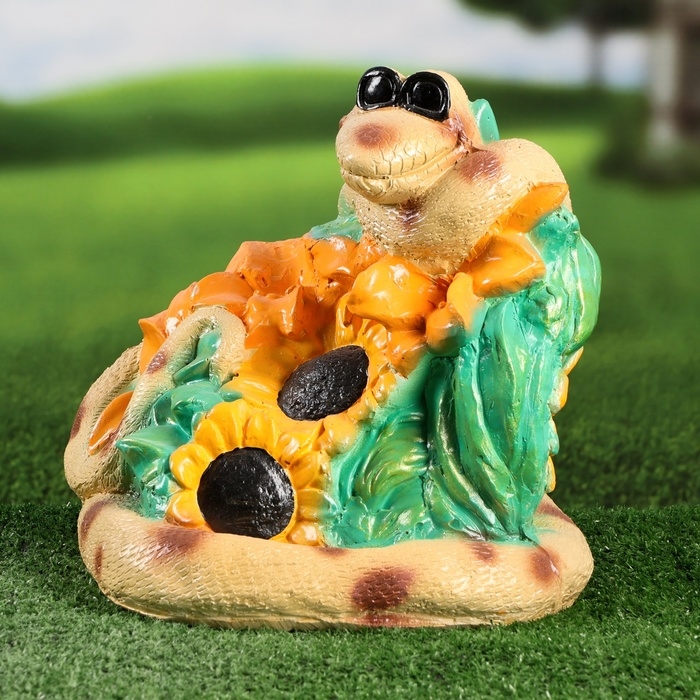 Садовая фигура "Змея с подсолнухами" зеленая, 26х30х25см