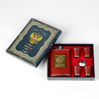 Подарочный набор 6 в 1 "СССР": фляжка 270 мл, 4 стопки 30 мл, воронка Подарочный набор 6 в 1 "СССР": фляжка 270 мл, 4 стопки 30 мл, воронка