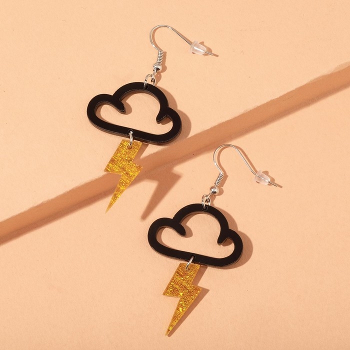 Серьги пластик «Тучка» молния, цвет чёрно-золотой Серьги пластик «Тучка» молния, цвет чёрно-золотой