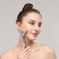 Массажёр для лица и зоны декольте, 2 шара, 14,3 &times; 4,5 см, цвет серебристый