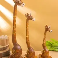 Набор сувенирный "Жирафы" дерево, H - 50,40 и 30 см, цв. коричневый