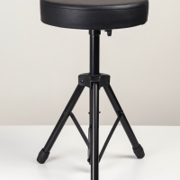 Стул для гитариста/барабанщика с подъемным механизмом