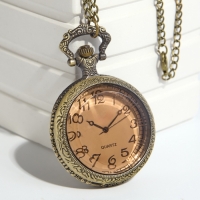 Часы карманные "Бронзовый каркас", кварцевые, на цепочке 80 см, d-4.5 см Часы карманные "Бронзовый каркас", кварцевые, на цепочке 80 см, d-4.5 см