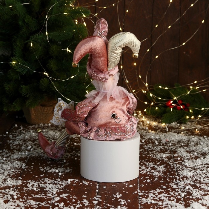 Новогодний шут "В нарядном костюмчике" музыка шевелит головой, 46 см, сиреневый