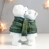 Сувенир полистоун "Белые мишки обмотанные вязанным шарфом" 16х8х11,5 см