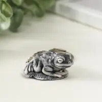 Брелок "Лягушка на листе маленькая" 2 см