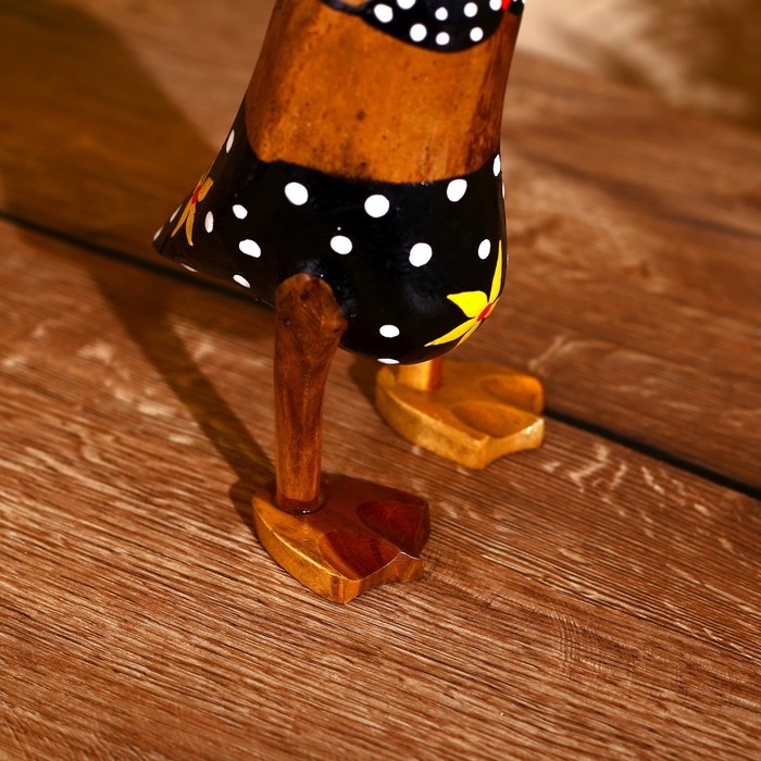 Сувенир "Утка в купальнике" дерево 25 см