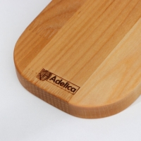 Доска разделочная Adelica, 30&times;10&times;1,8 см, с шильдиком, пропитана минеральным маслом, берёза, в подарочной коробке