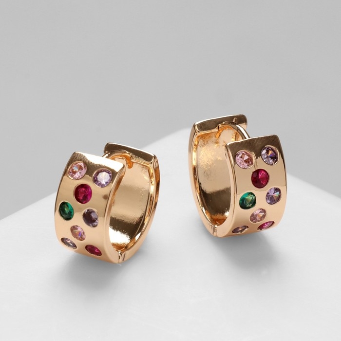 Серьги-кольца &laquo;Искра&raquo; широкие, яркие вставки, цветные в золоте