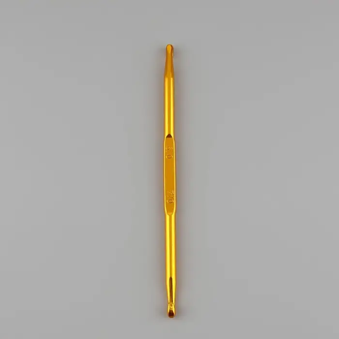 Крючок для вязания, двусторонний, d=6/7 мм, 13 см, цвет золотой