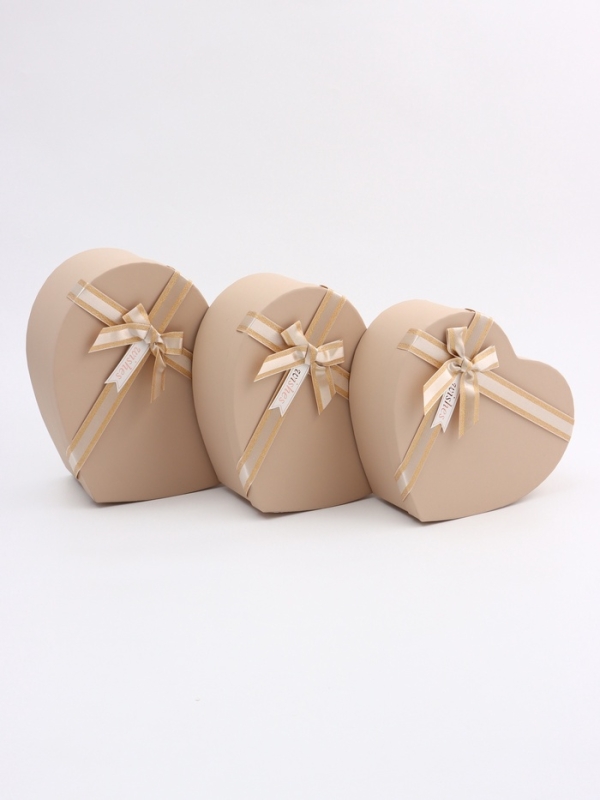 Набор коробок 3 в 1 сердца 31 х 27 х 13,3; 28 х 25 х 11,7; 26 х 23 х 10,3 см