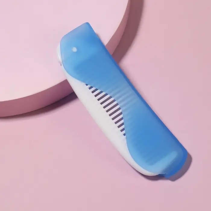 Расчёска складная, 17,3 &times; 3,1 см, цвет синий/белый