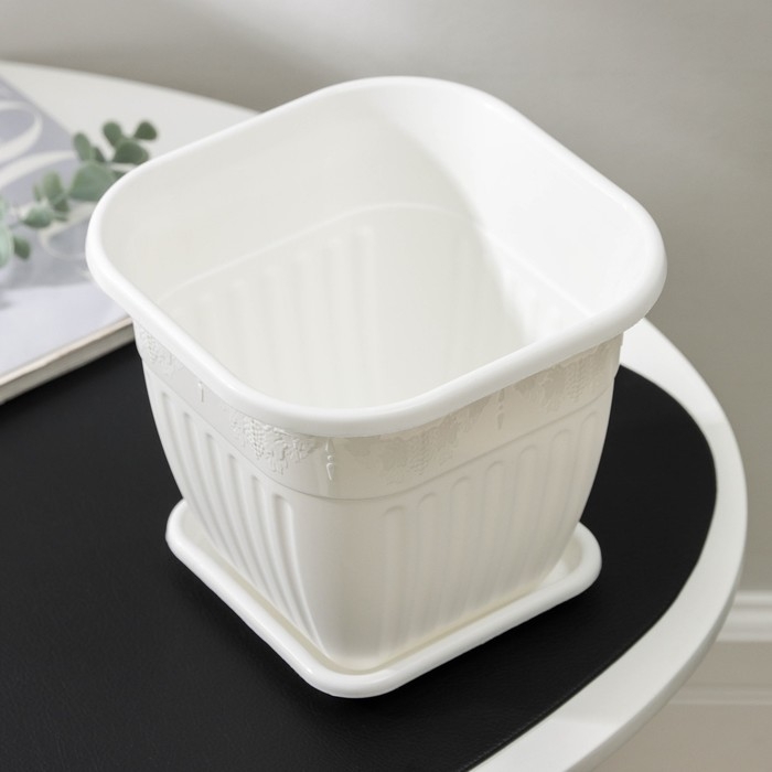 Горшок для цветов с поддоном «Лозанна», 3 л, пластиклвый, цвет белый Горшок для цветов с поддоном «Лозанна», 3 л, пластиклвый, цвет белый