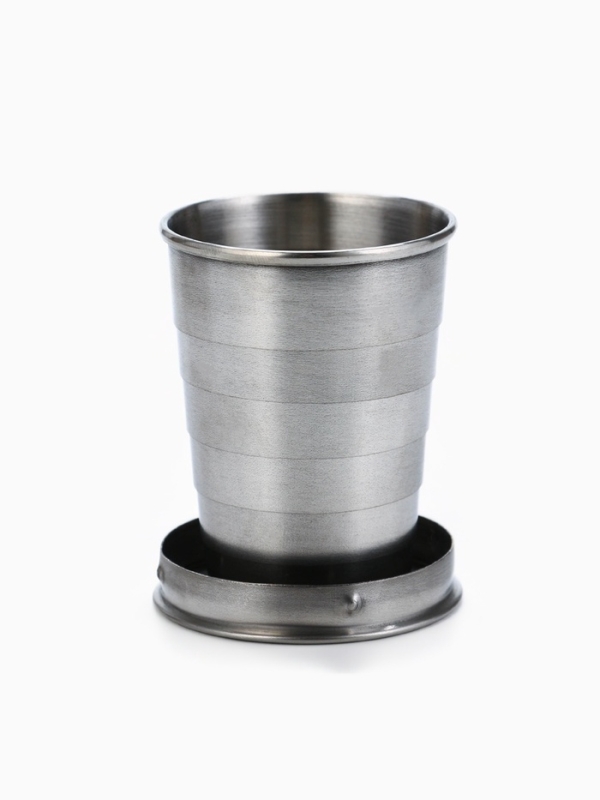 Фляжка со складной стопкой в чехле &laquo;Лев&raquo;, 240 мл, 75 мл