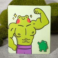 Значок &laquo;Лягушка&raquo; мем, цвет зелёный в сером металле